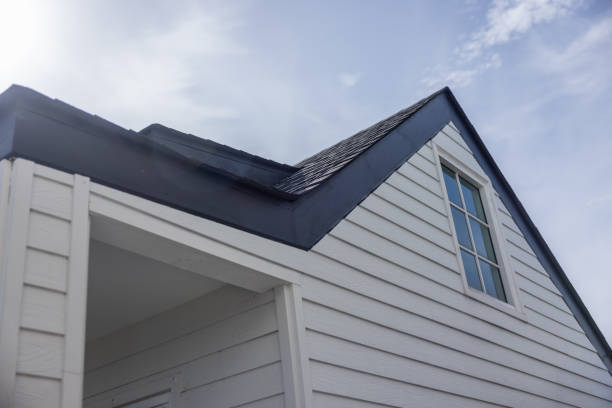 How To Choose The Right Materials for Your Siding Installation in 'Ashwaubenon, WI